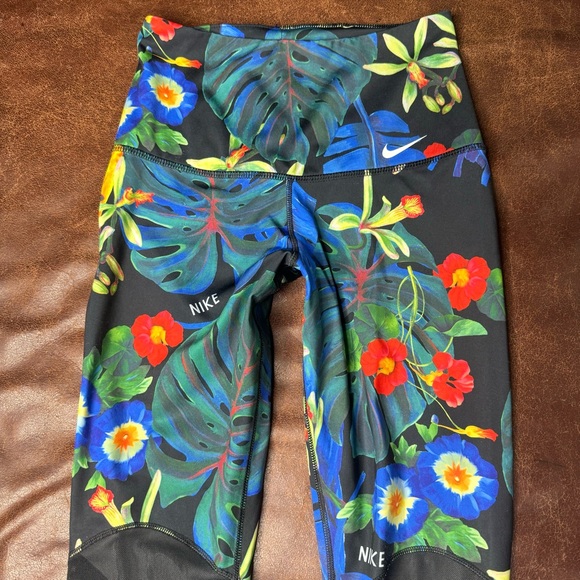 Nike Tropical mesh high rise 7/8 leggings - Picture 3 of 10
